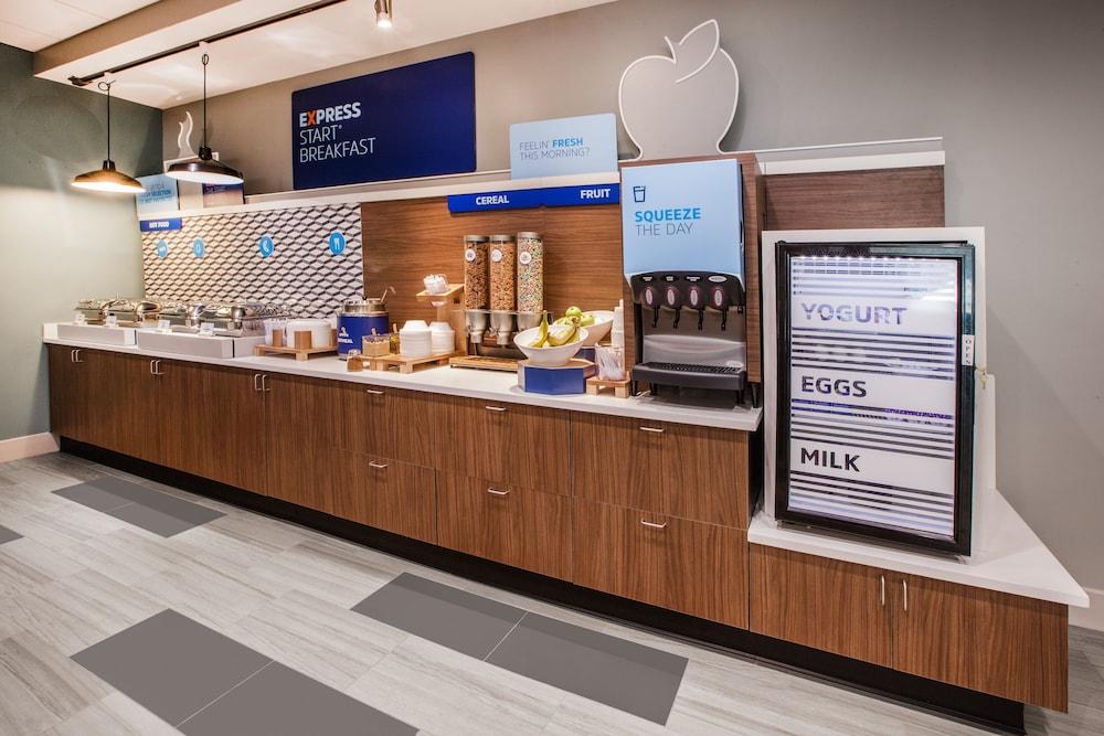 Express Ft Indiantown Gap By Ihg Hotel